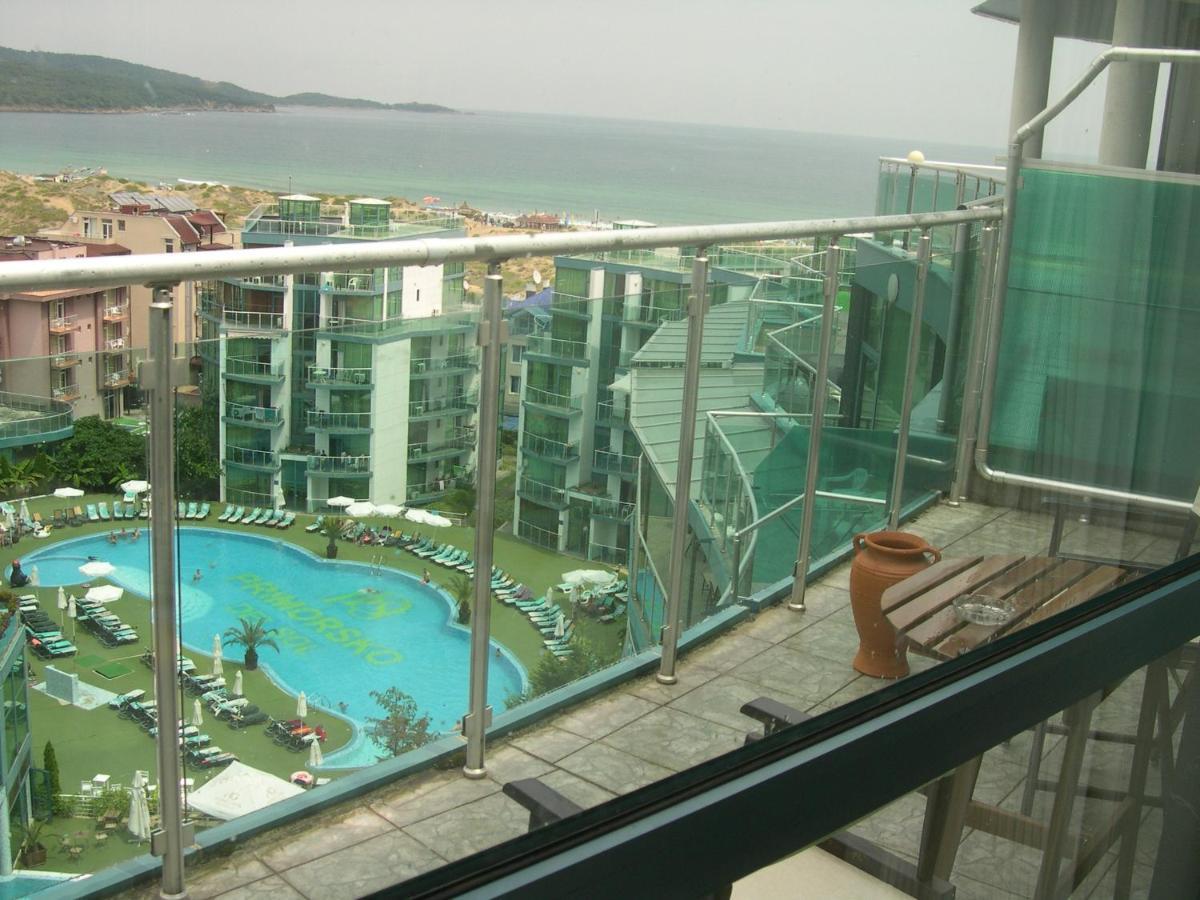 802, Spacy Apm With Sea View. Primorsko Esterno foto